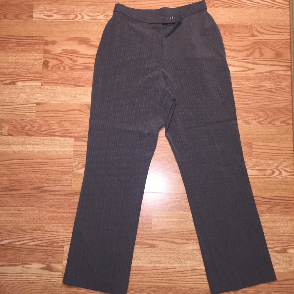 East 5th Gray Pinstripe Pants/ Size: 12